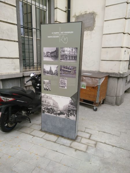 Totem historique Parvis de Saint-Gilles